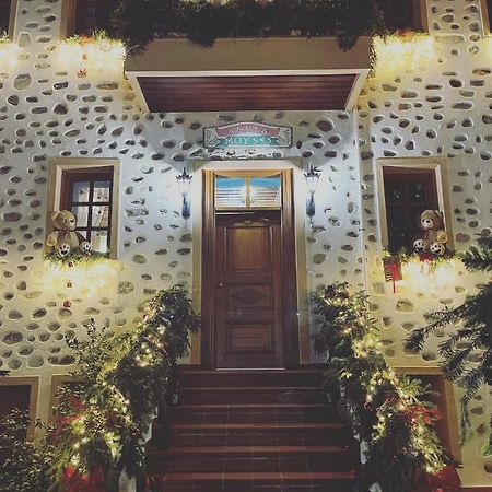 ΕΝΝΕΑ ΜΟΥΣΕΣ Παραδοσιακός Ξενώνας Βελβεντός Εξωτερικό φωτογραφία