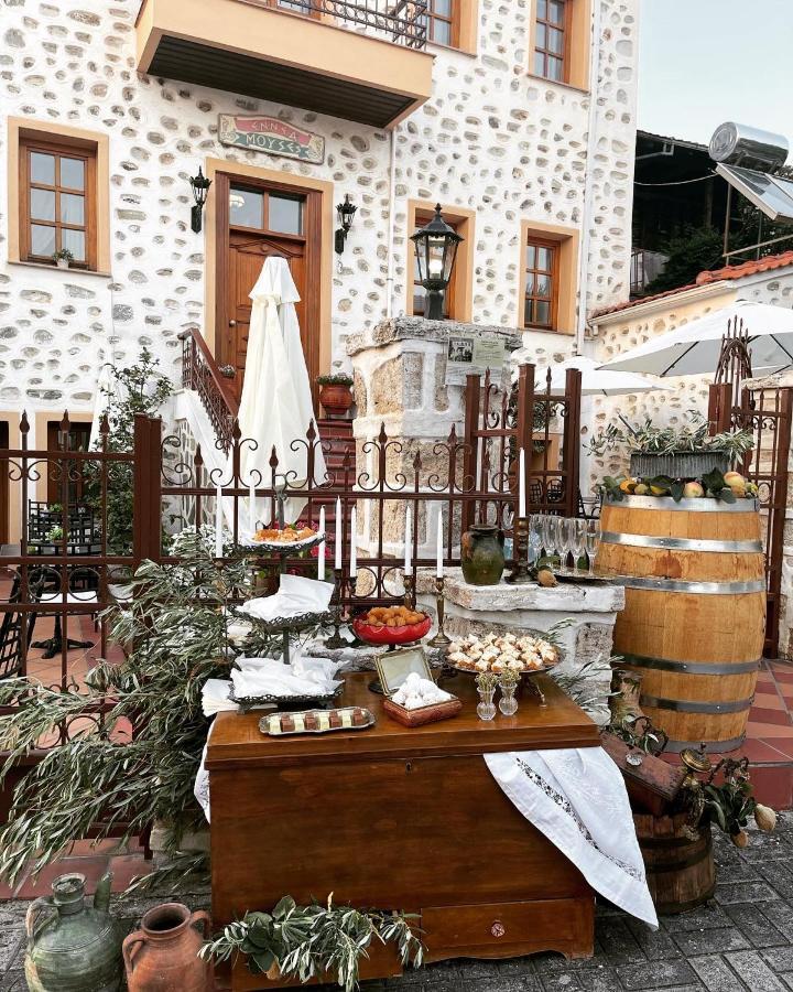ΕΝΝΕΑ ΜΟΥΣΕΣ Παραδοσιακός Ξενώνας Βελβεντός Εξωτερικό φωτογραφία