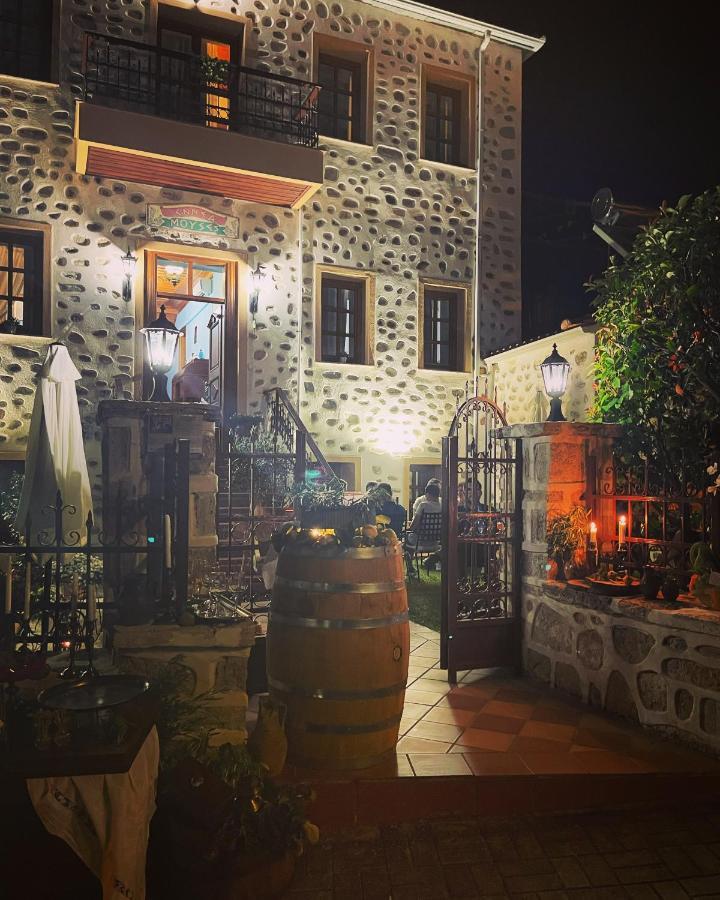 ΕΝΝΕΑ ΜΟΥΣΕΣ Παραδοσιακός Ξενώνας Βελβεντός Εξωτερικό φωτογραφία